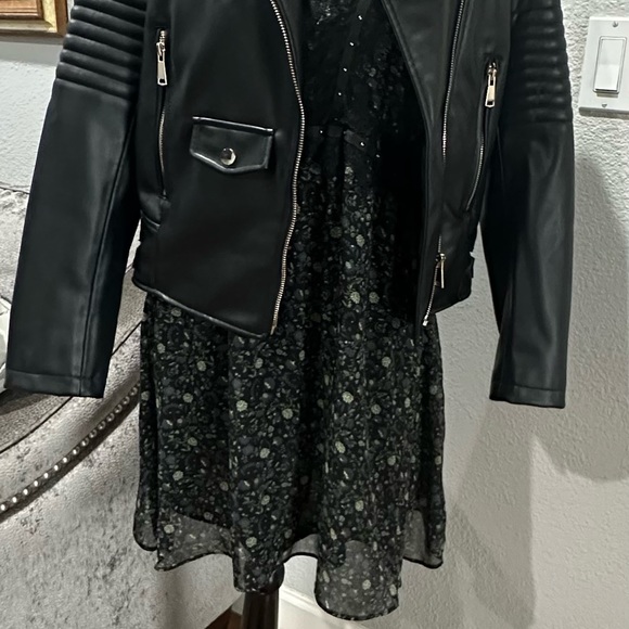 Zara M size short dress ( 100% Polyester ) - Picture 3 of 12